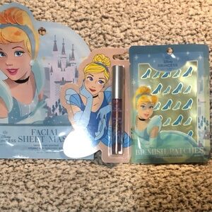 Disney Princess Cinderella Face Mask, Lip Gloss & Blemish Patches (Set of 3).